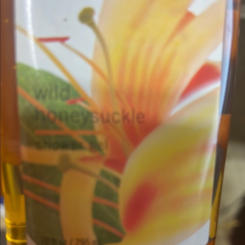 Wild Honeysuckle Shower Gel - Picture 3 of 3